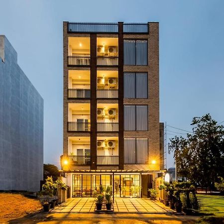 Hotel Imperial Stayz Sector 51 Gurgaon Exterior foto